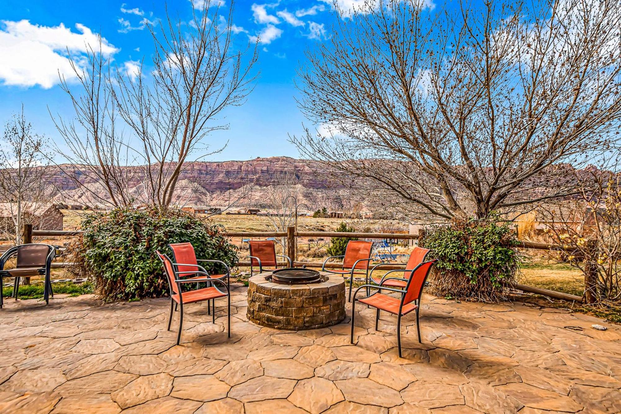 5 Bed 3 Bath Vacation Home In Arches National Park Moab Exterior photo